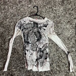 Women's Graphic Long Sleeve Top - Black and White